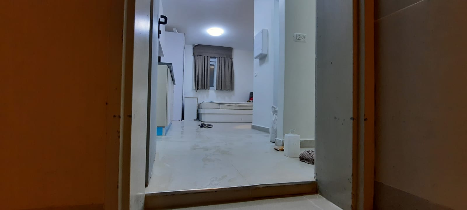 חלוקת דירה ל2 יחידות דיור  קומפלט