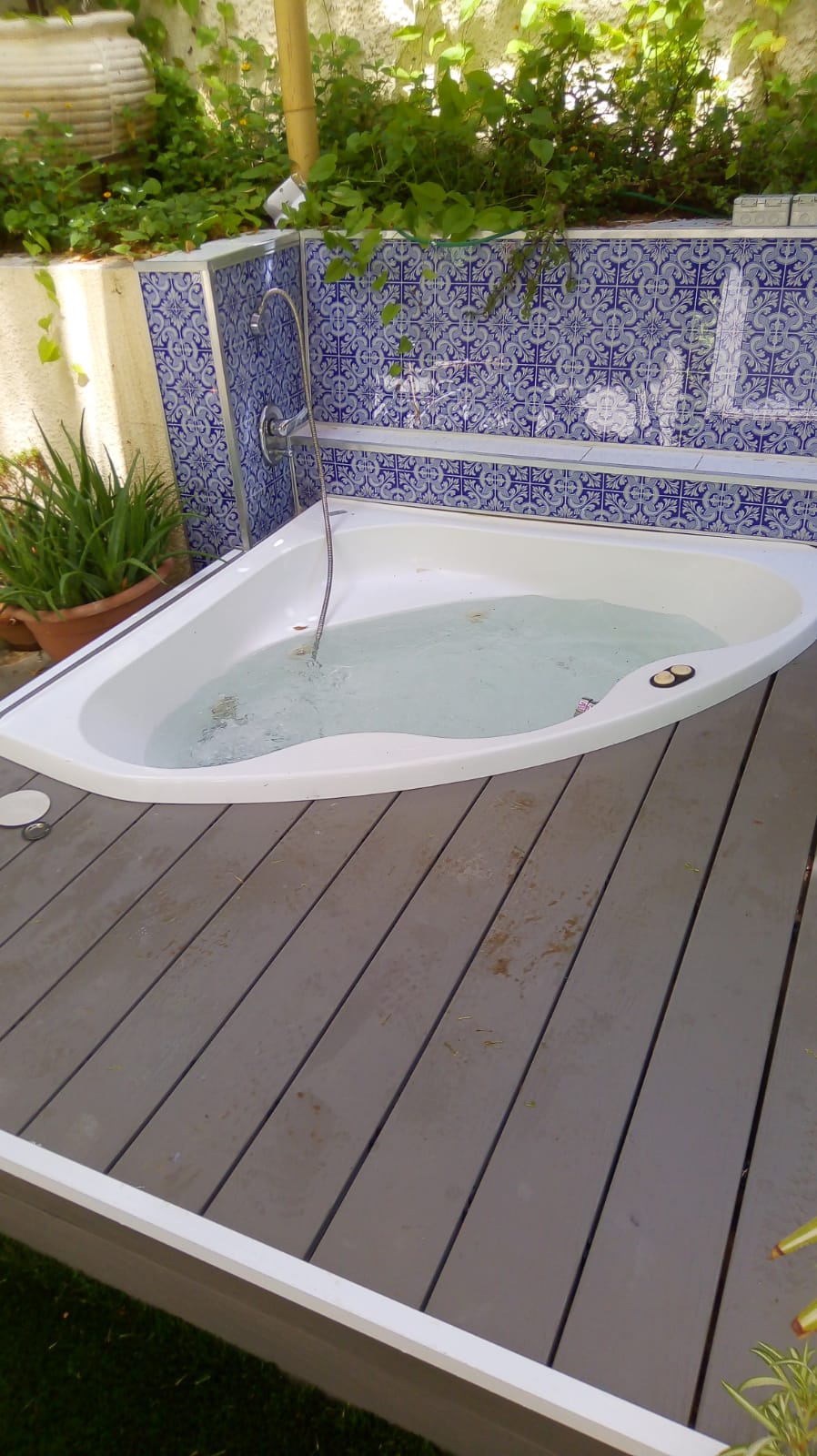 פרגולות ודקים