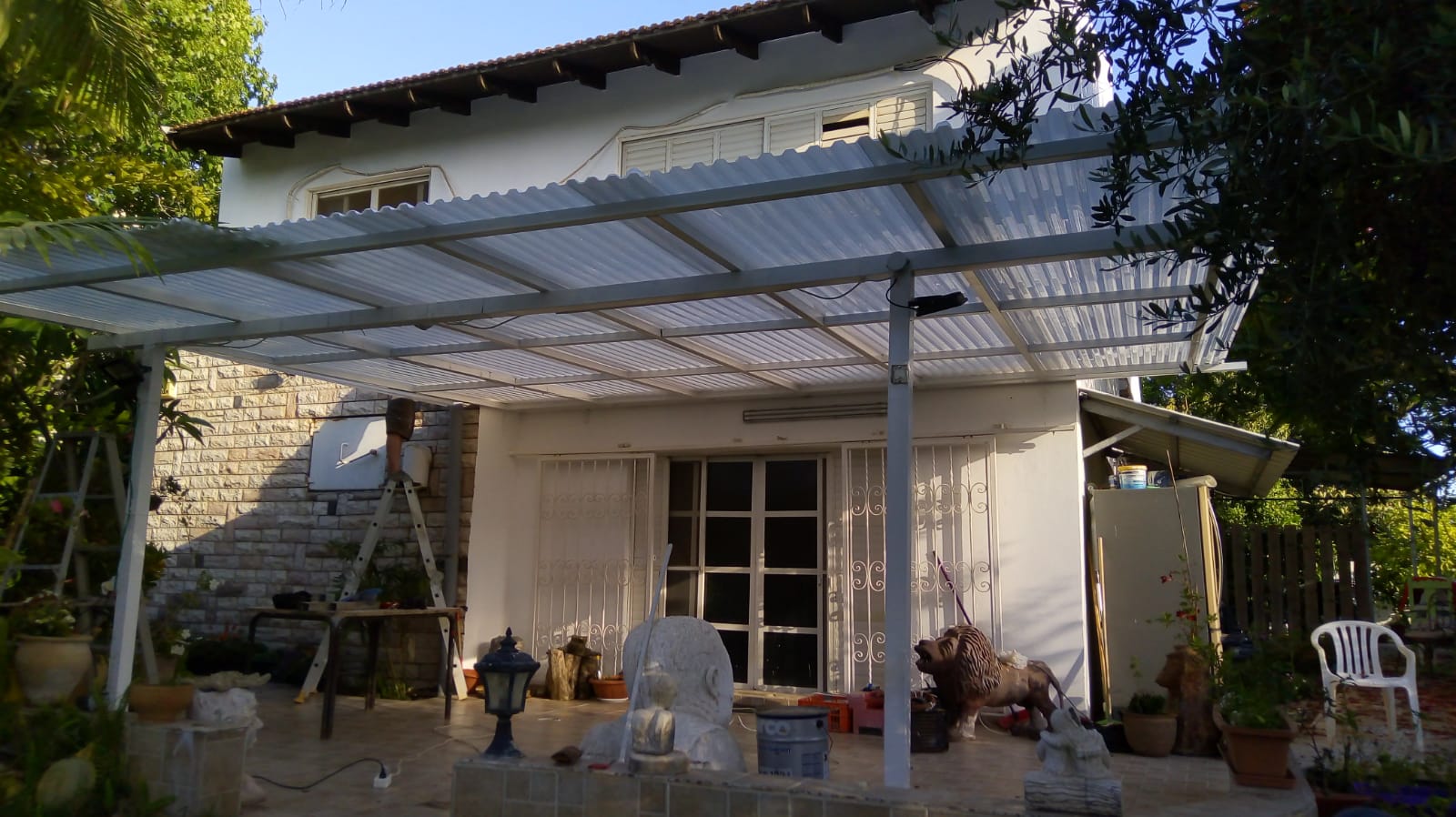 פרגולות ודקים