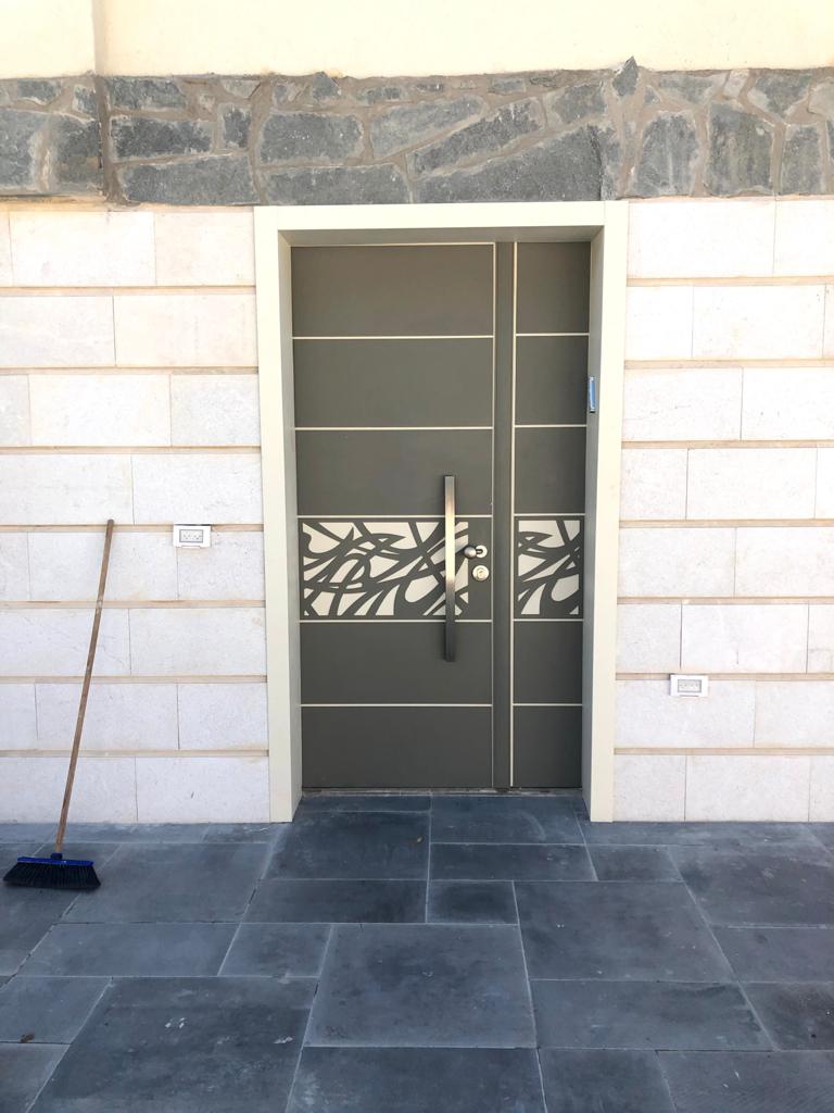 דלתות כניסה בעיצוב אישי