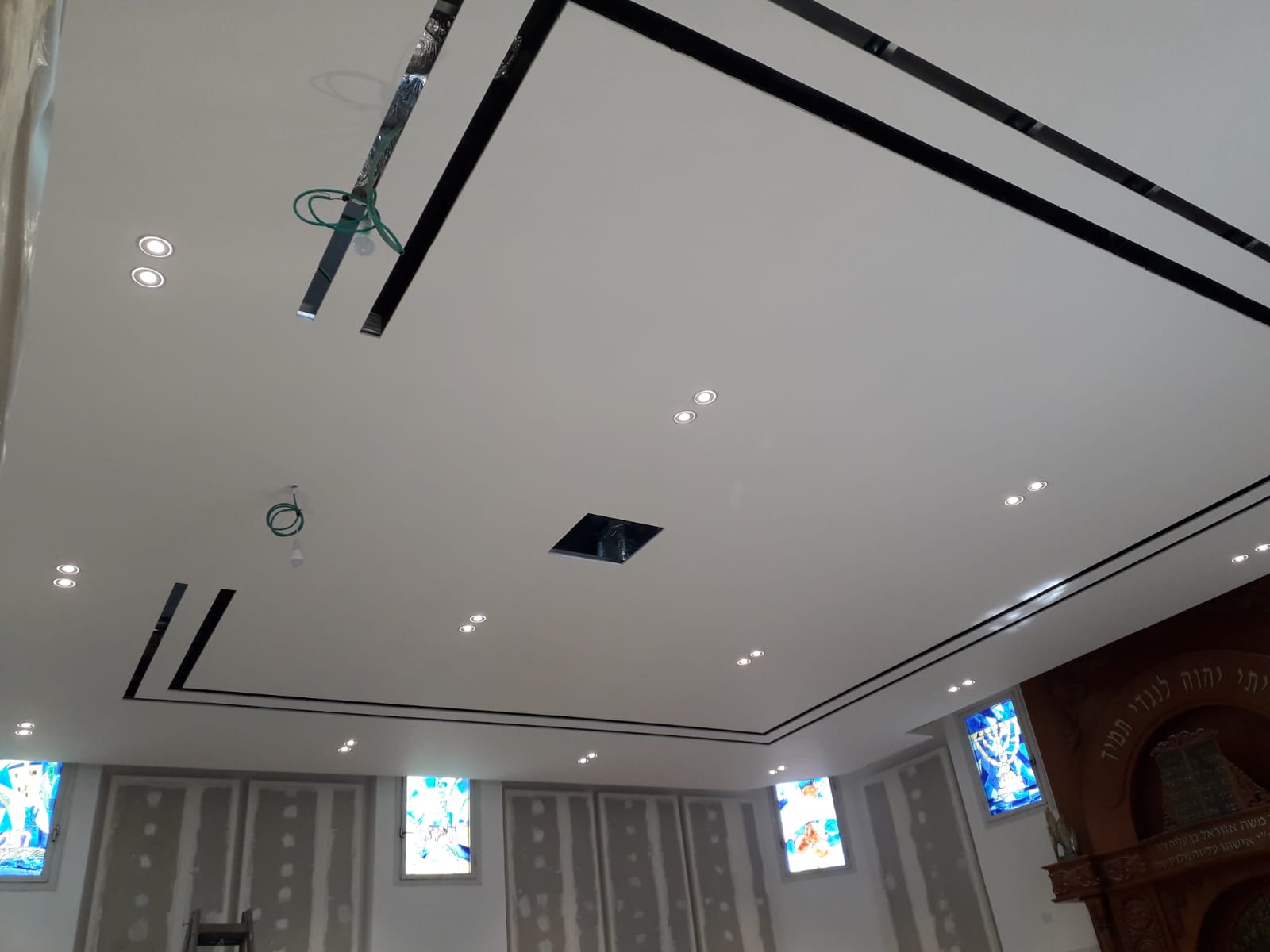 שיפוץ בית כנסת