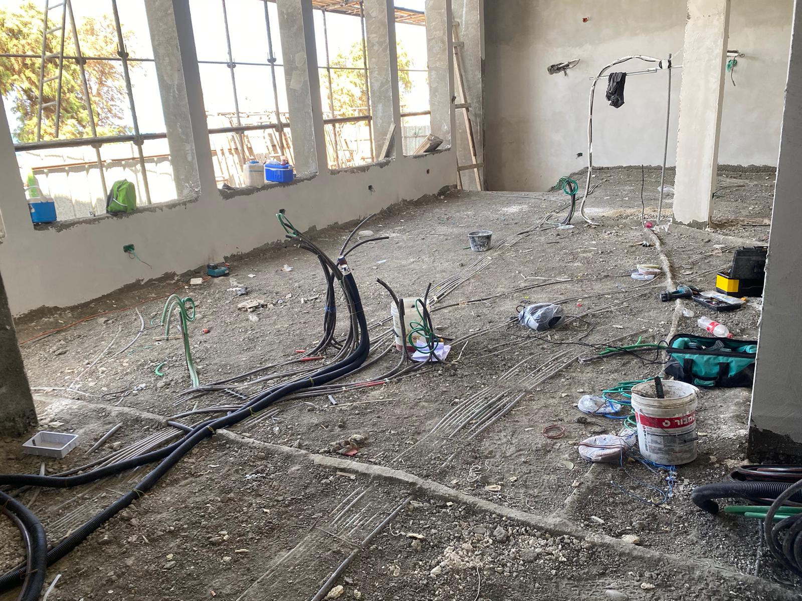 עבודות גבס וחשמל