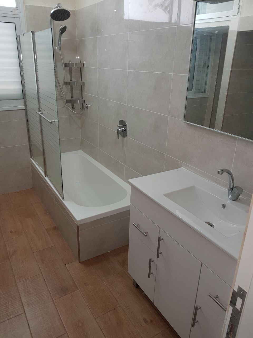 צילום מעבודה של ישראל רובינוב