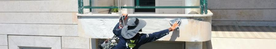 צילום מעבודה של בנג'מין בשארי