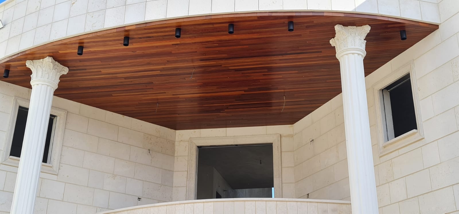 חיפויים מעץ