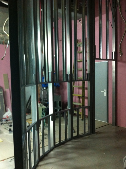 שיפוץ חנות גלידה בקניון שבעת הכוכבים