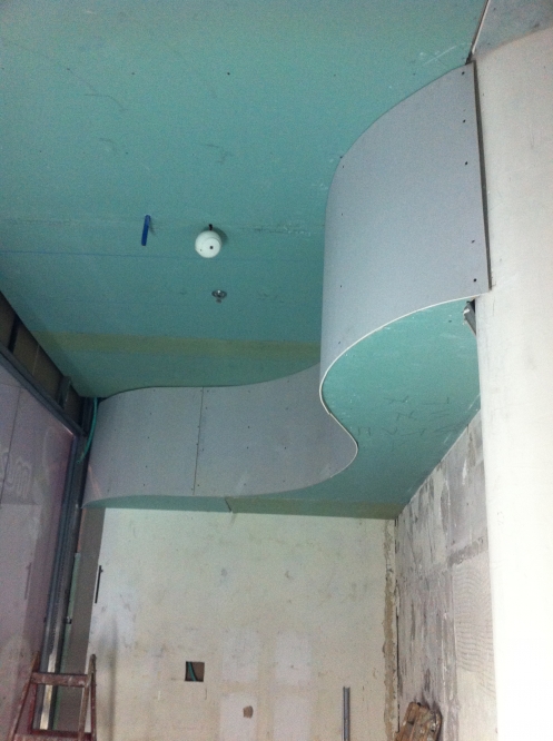 שיפוץ חנות גלידה בקניון שבעת הכוכבים