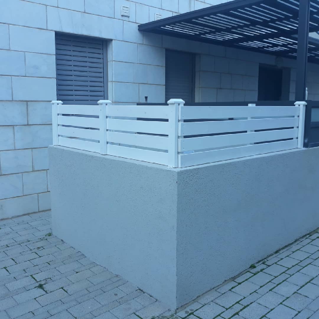 גדרות ושערים מעץ