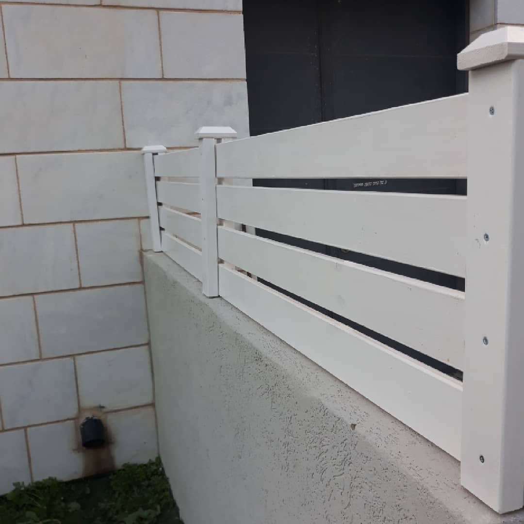 גדרות ושערים מעץ