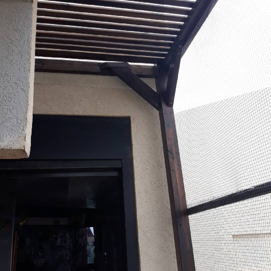 פרגולות ודקים