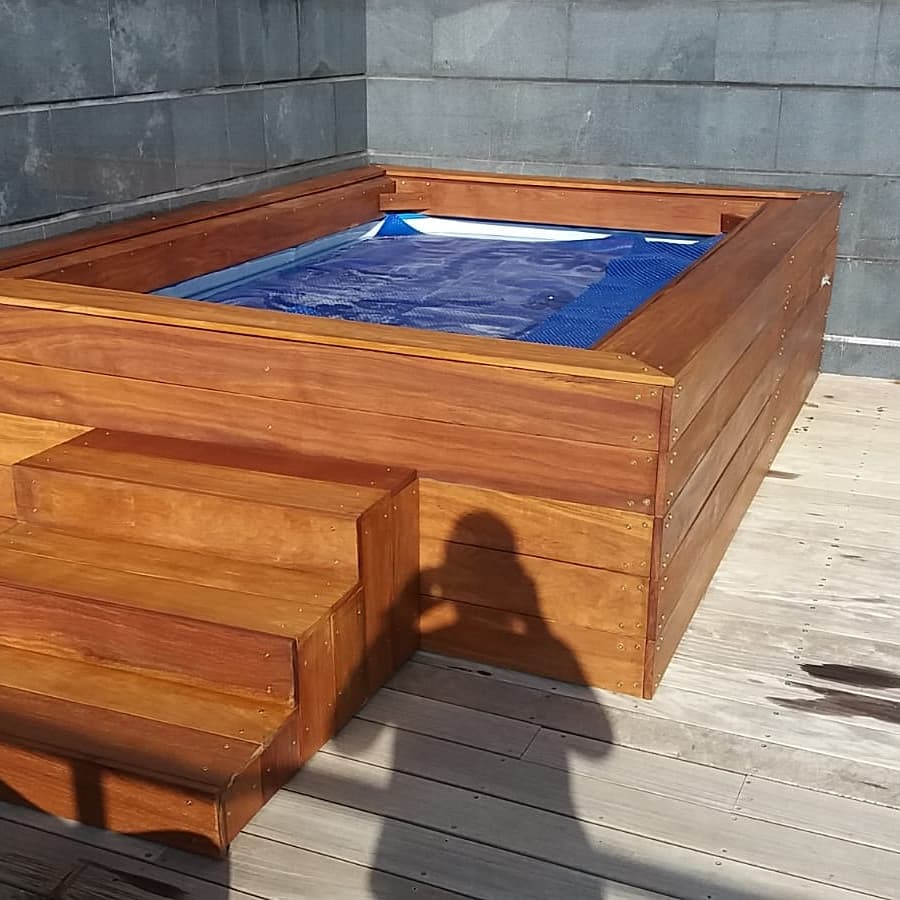 עבודות עץ וחיפויים