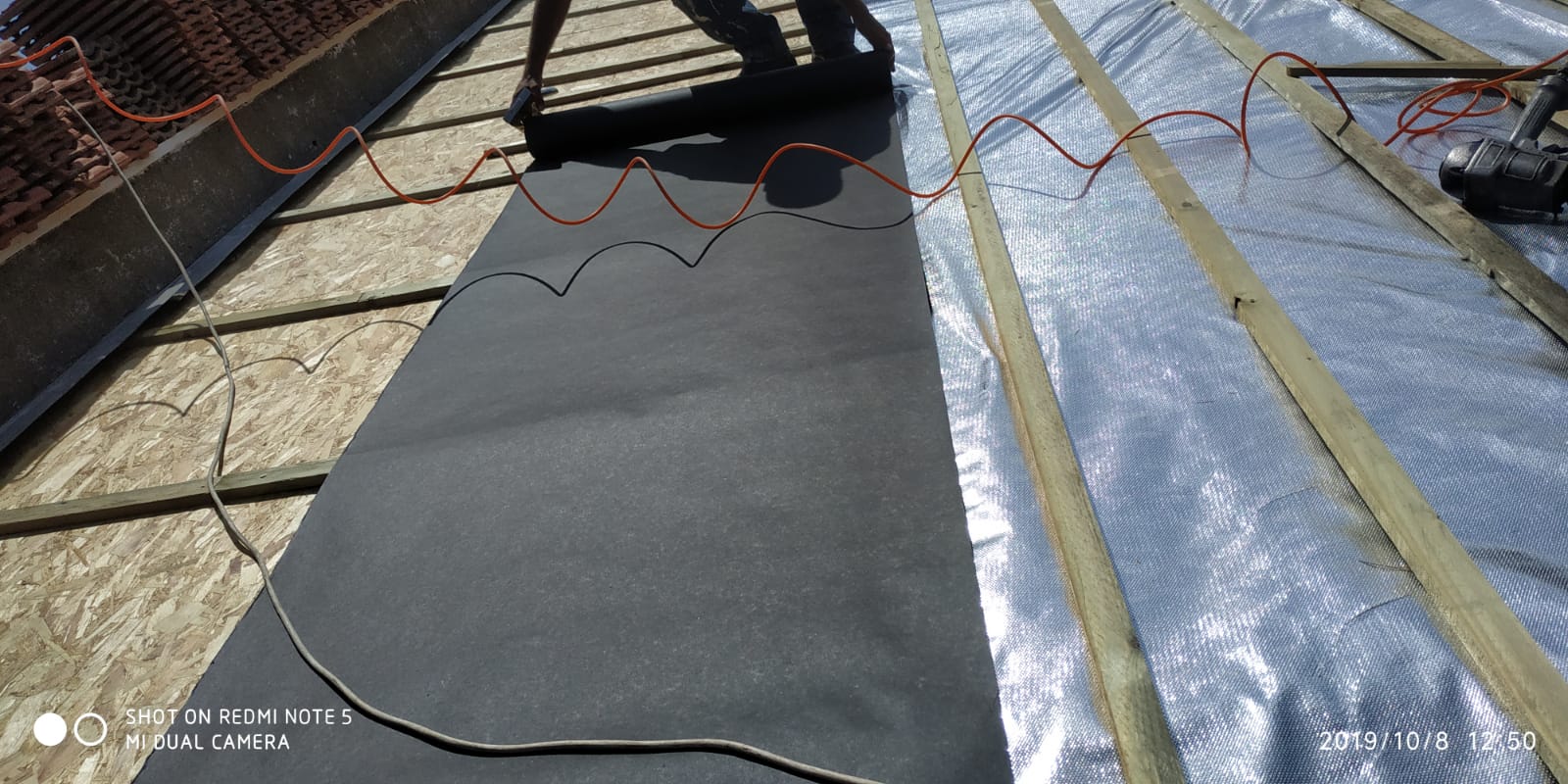 איטום גגות רעפים עם שיפוע מבטון