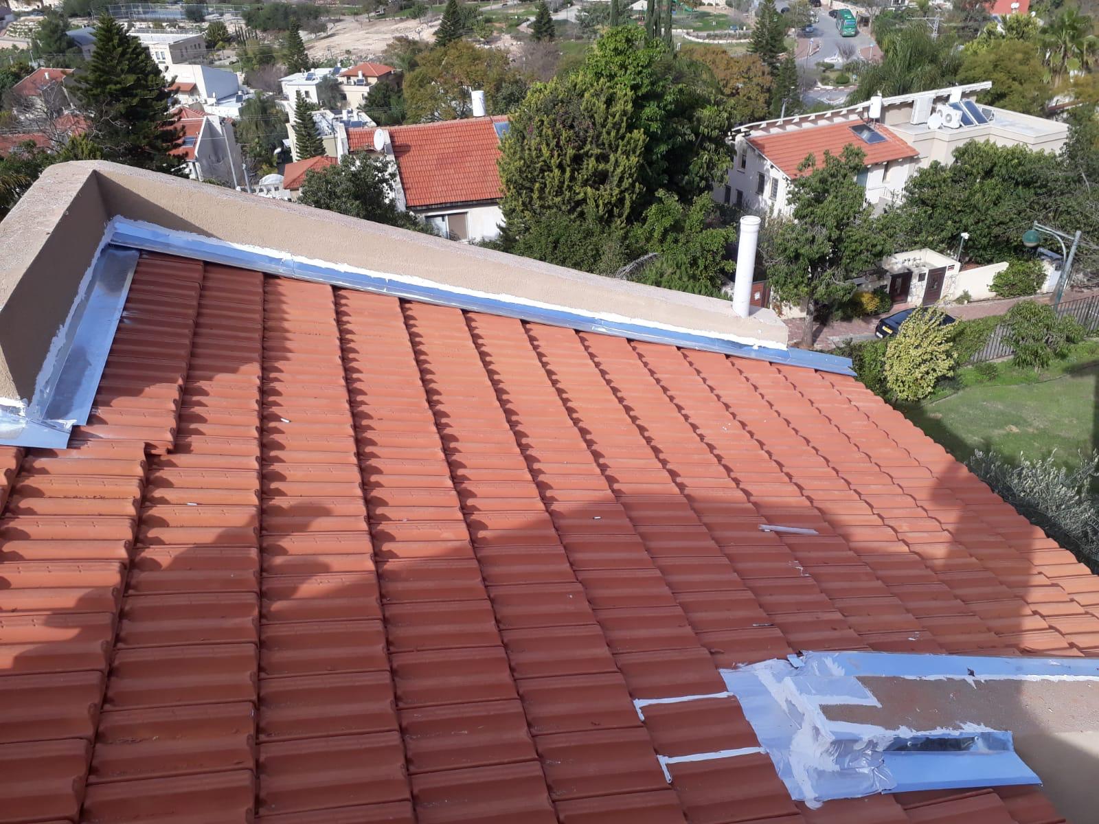 צילום מעבודה של נסים גרה