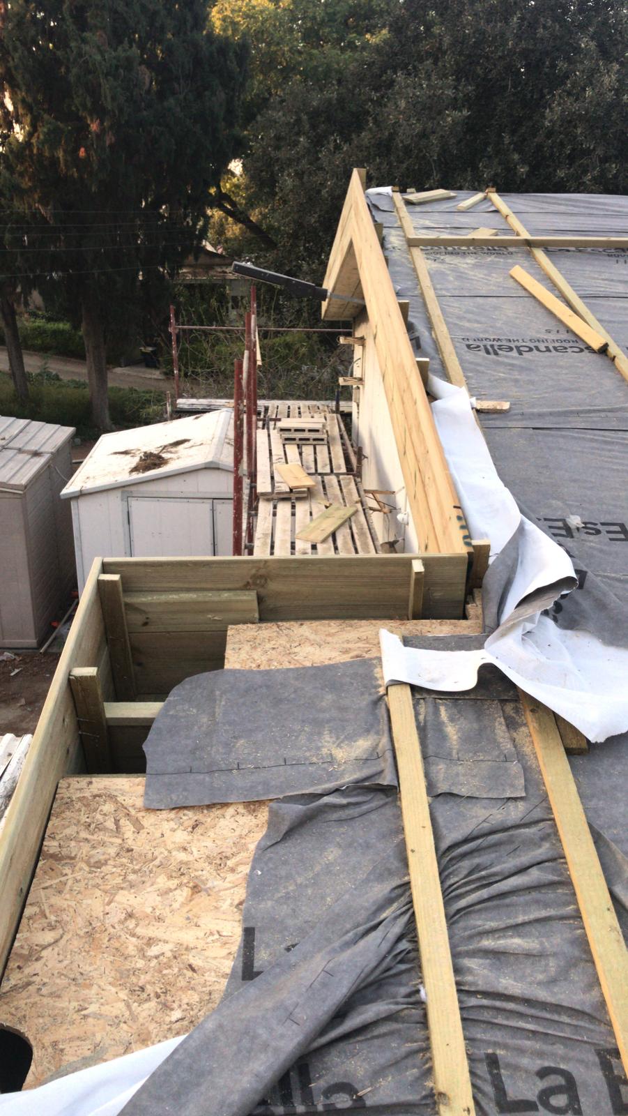 איטום גגות רעפים עם שיפוע מבטון