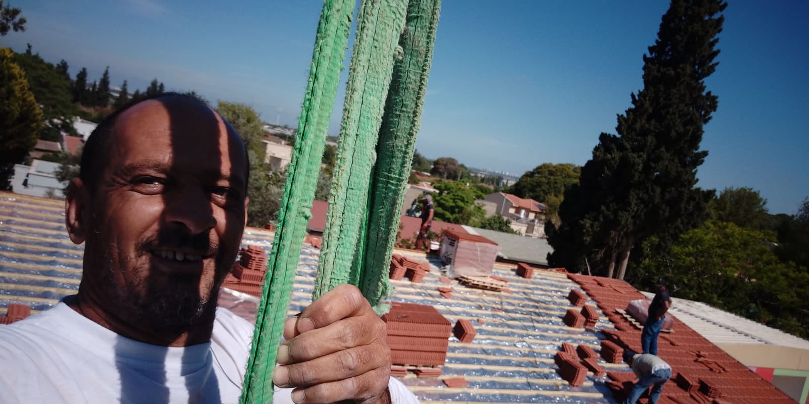 איטום גגות רעפים עם שיפוע מבטון