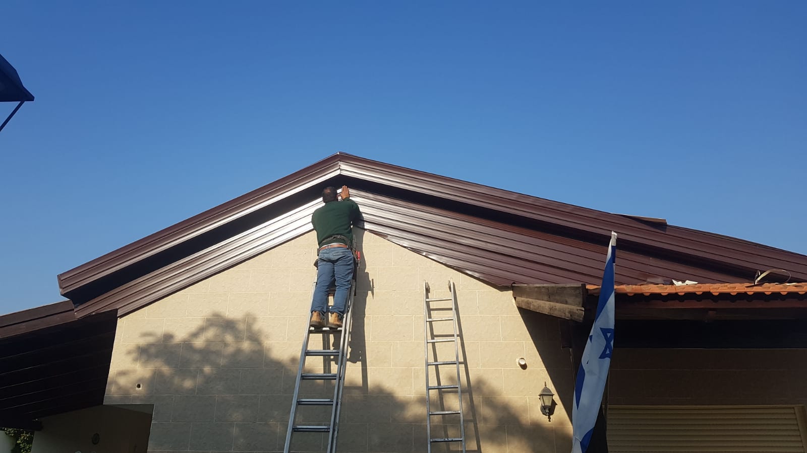 ציפוי אלומיניום לארגזי רווח