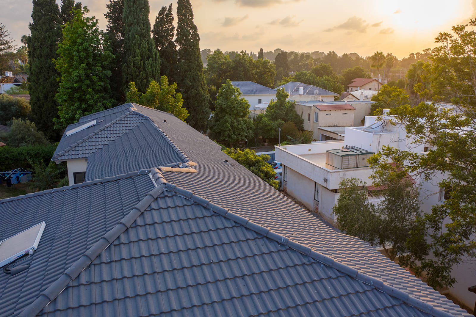 צילום מעבודה של נסים גרה