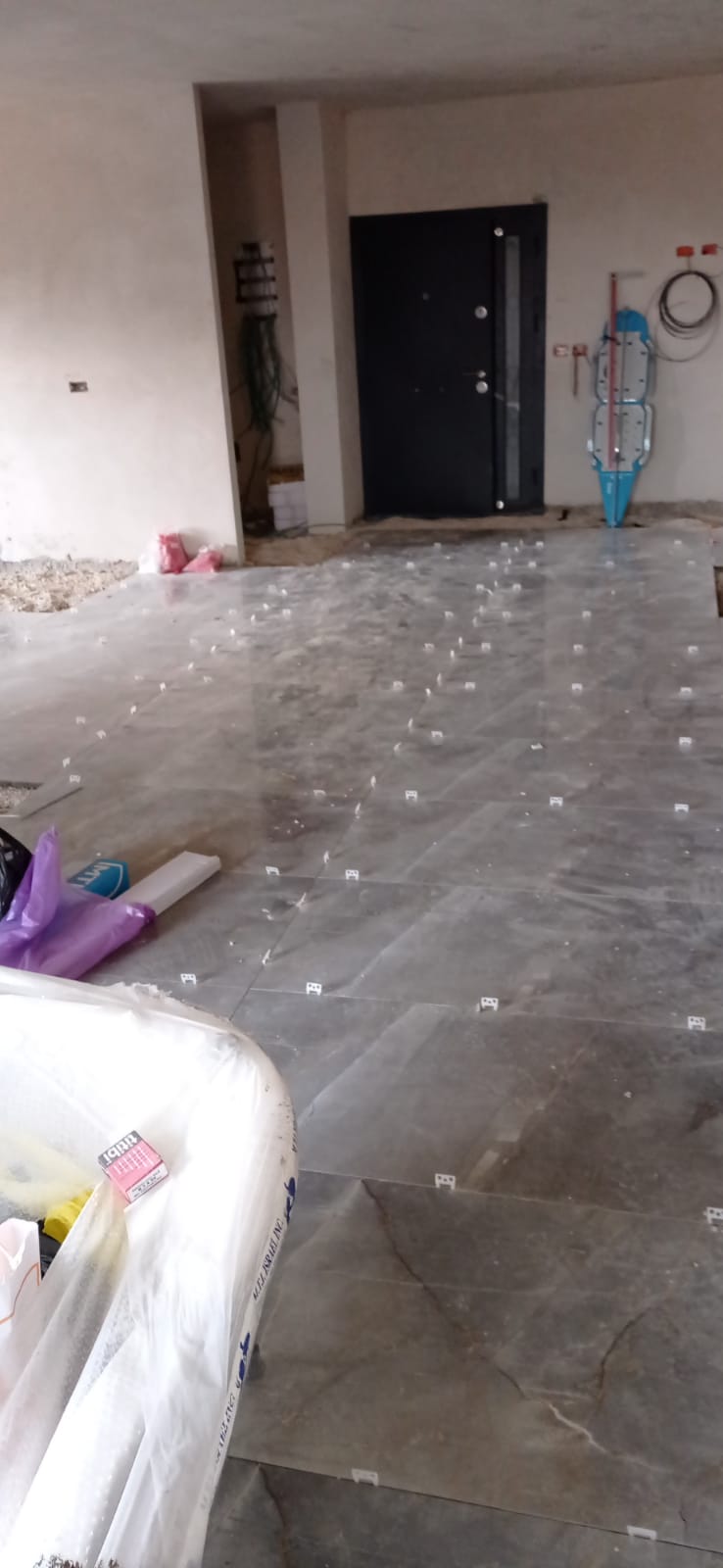 עבודות ריצוף.