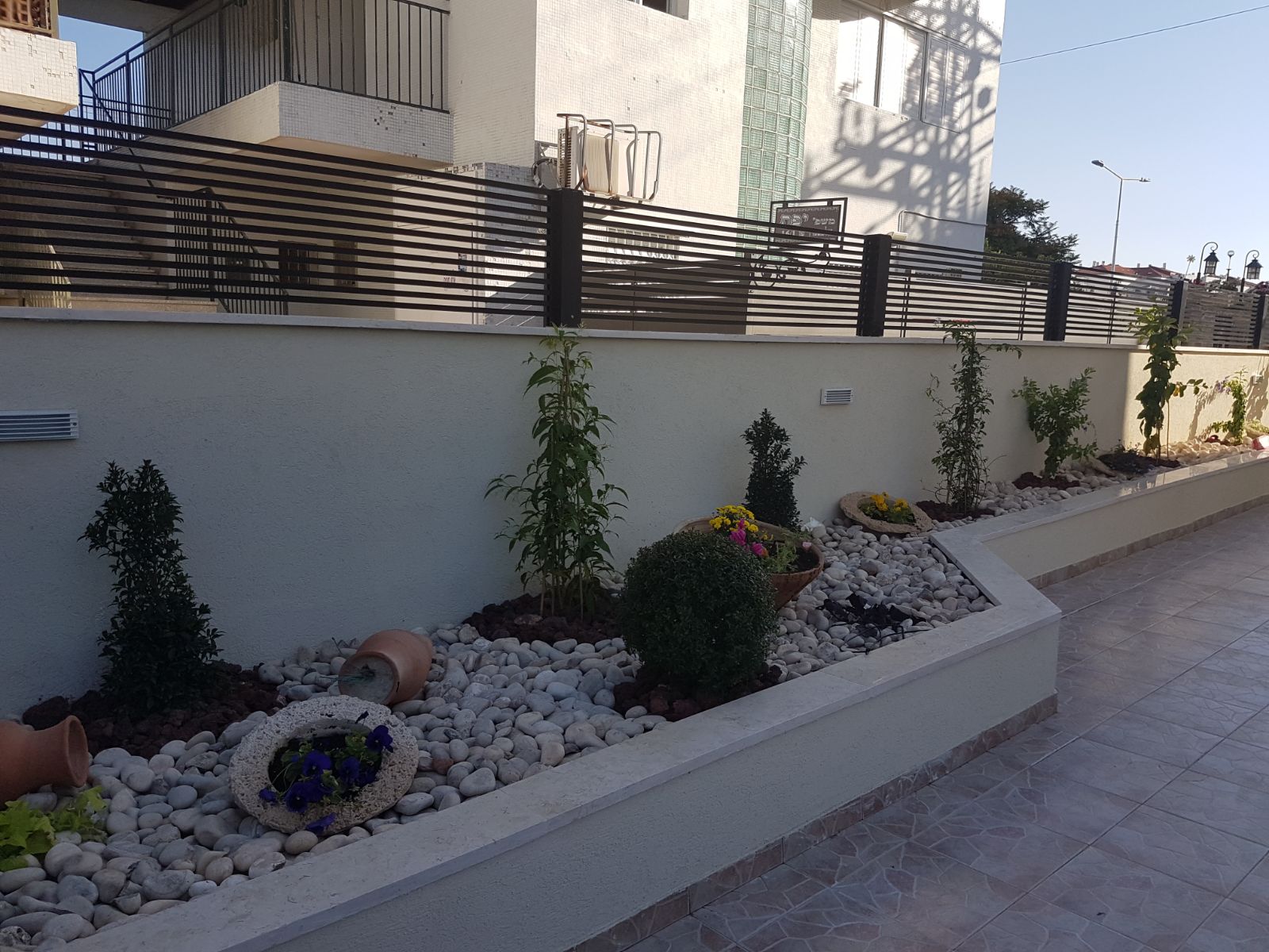 שיפוץ חיצוני בדירת גן