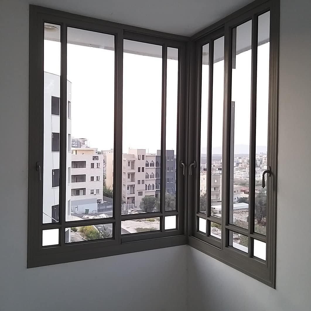 צילום מעבודה של אלום חמודי