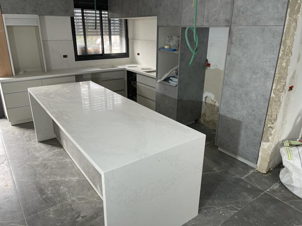 מגוון עבודות שיש למטבחים