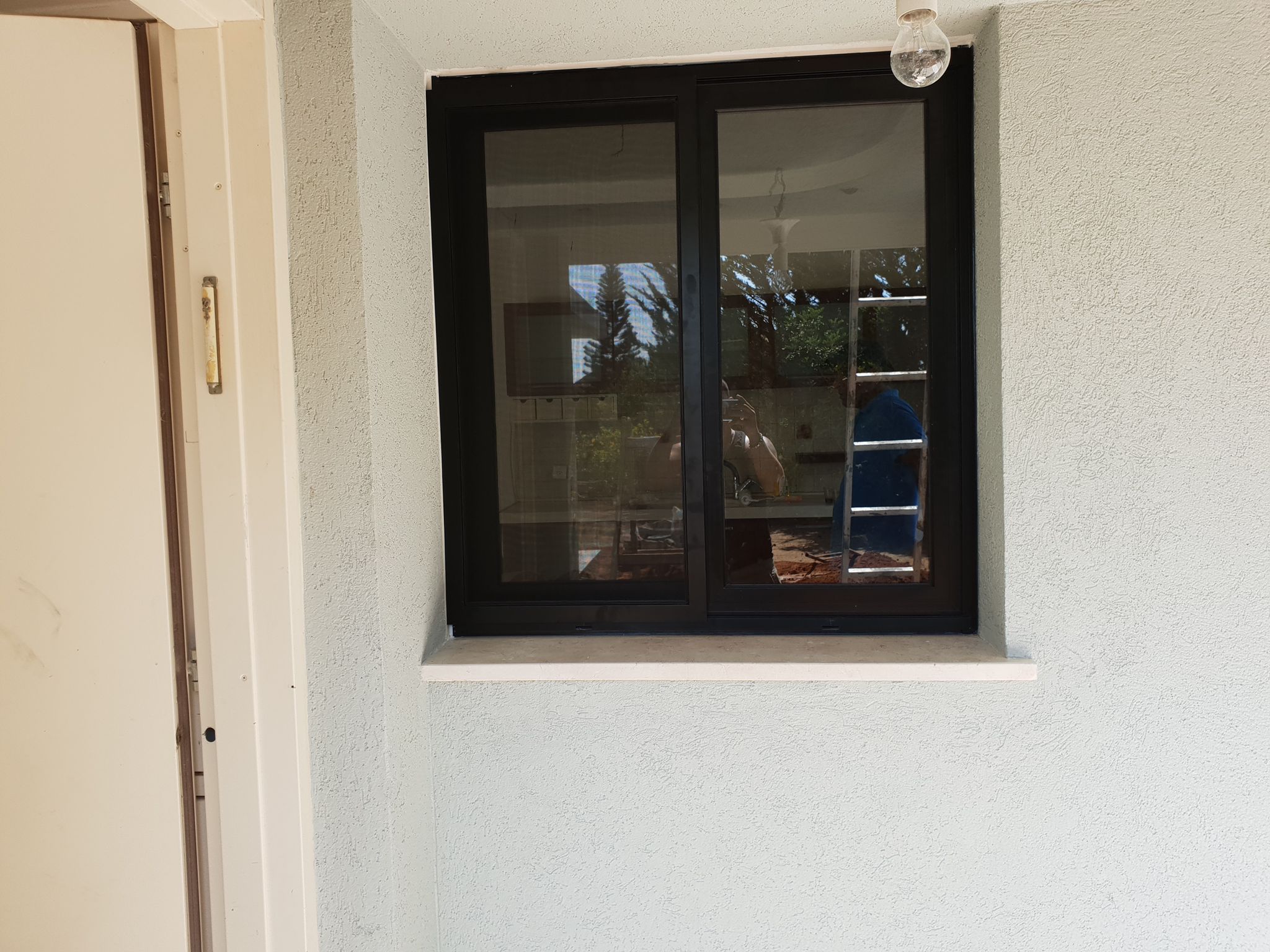 מגוון חלונות אלומיניום