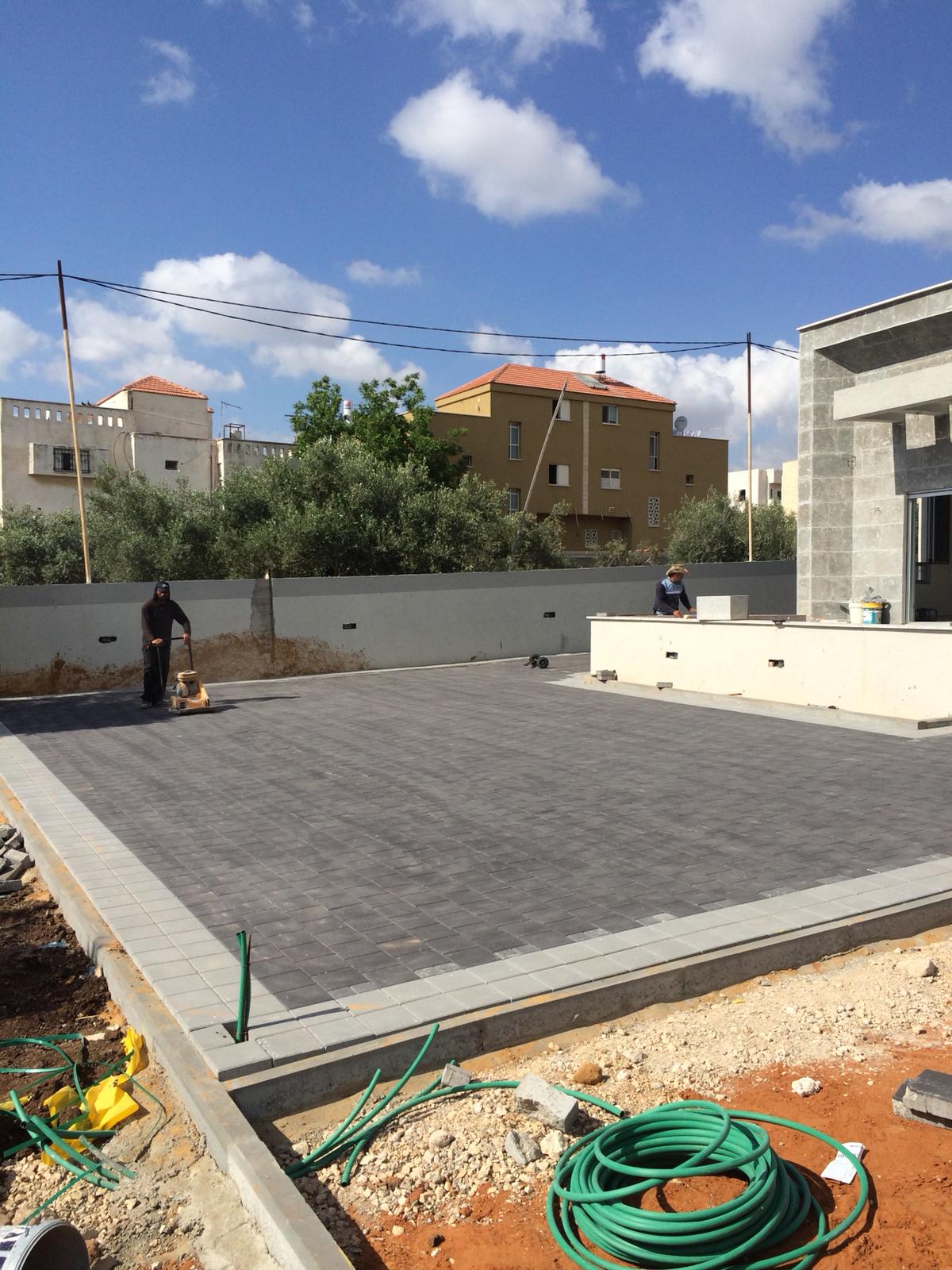 ריצוף אבני אקרשטיין