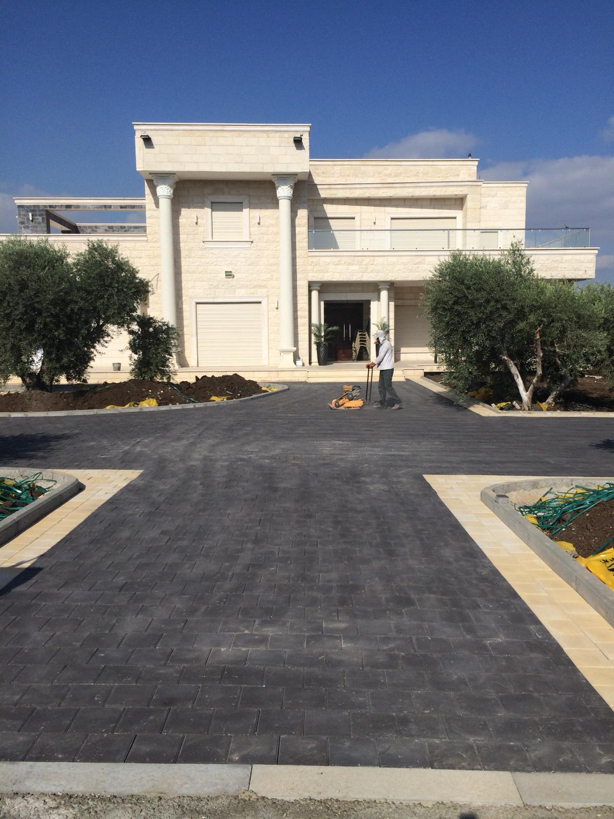 ריצוף אבני אקרשטיין