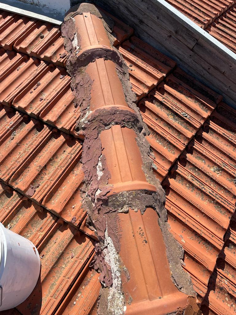 איטום גג רעפים והחלפה לחדש