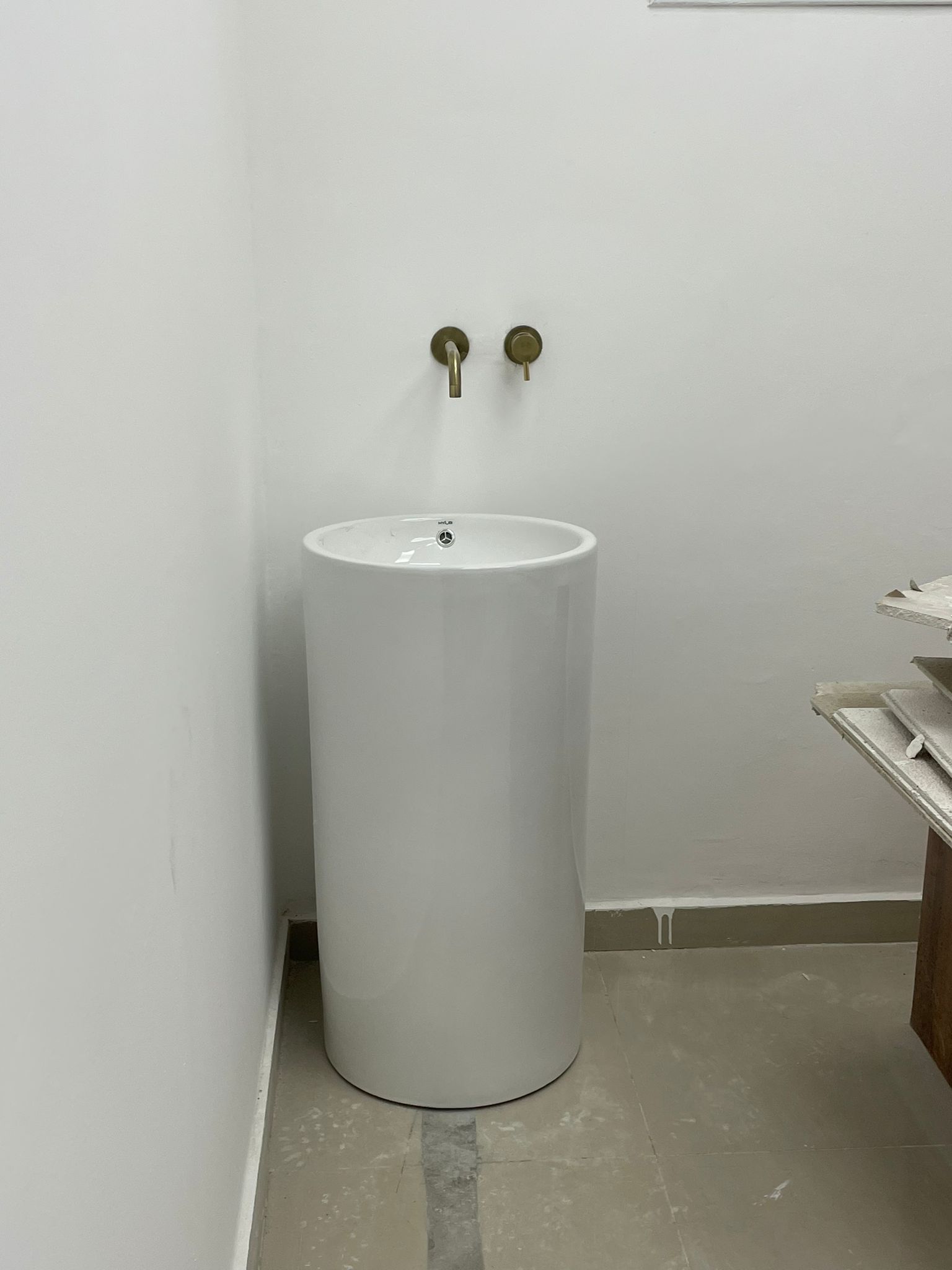 הפיכת משרדים לקליניקה