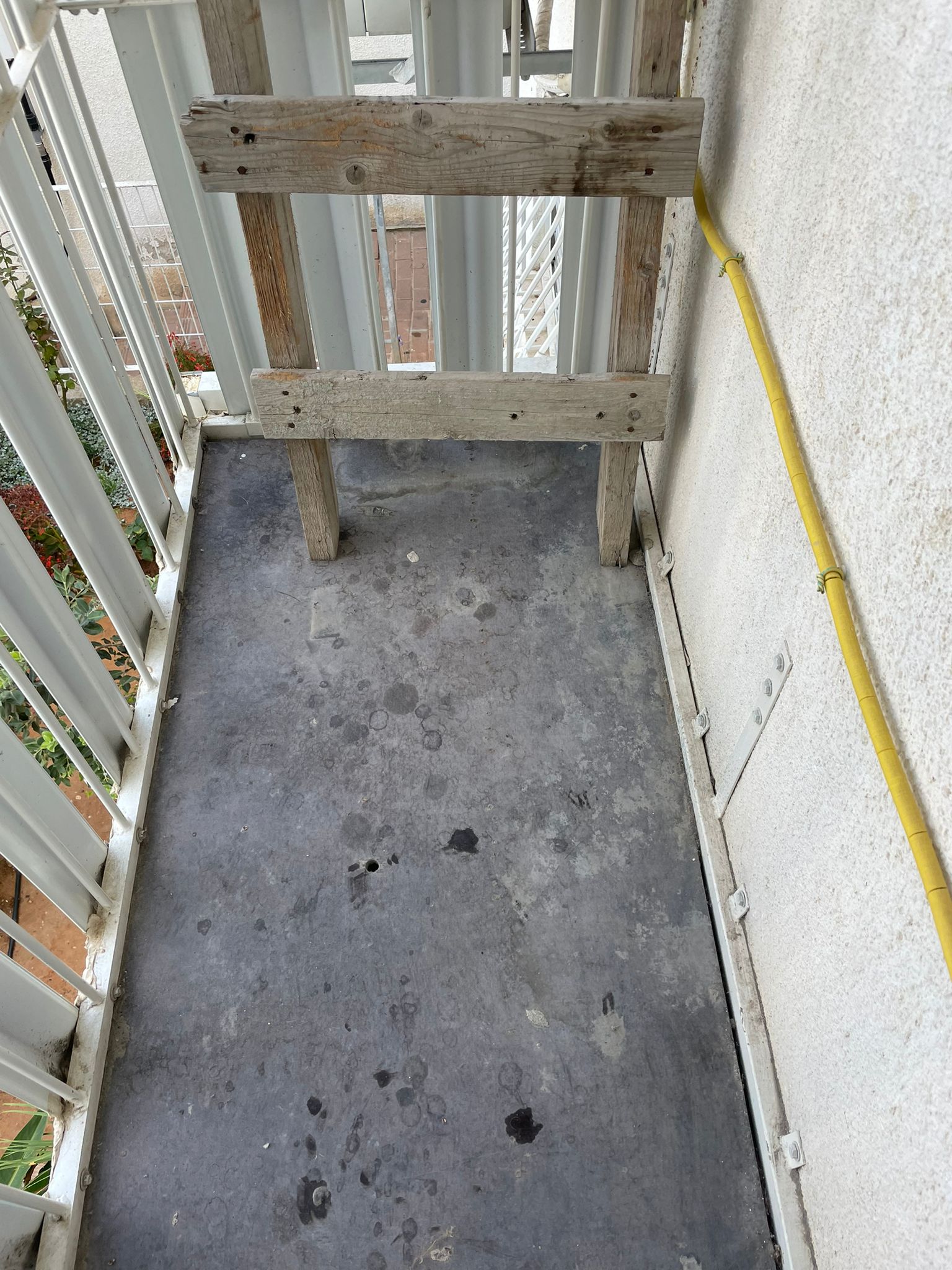 איטום מסתור כביסה