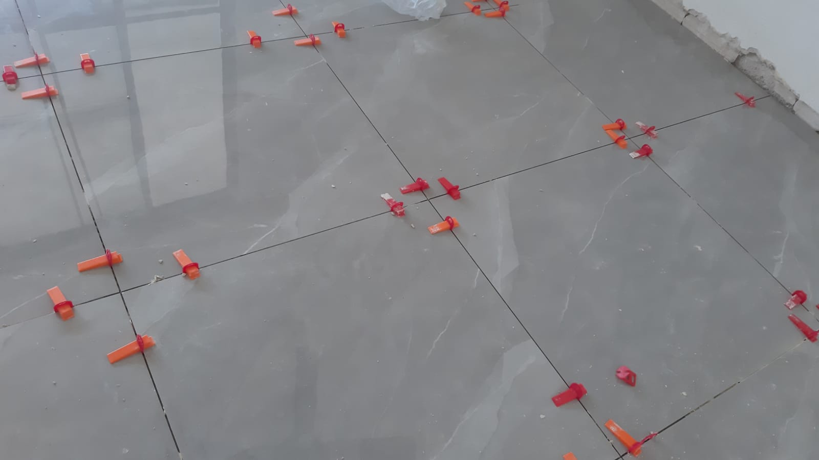 מגוון עבודות ריצוף