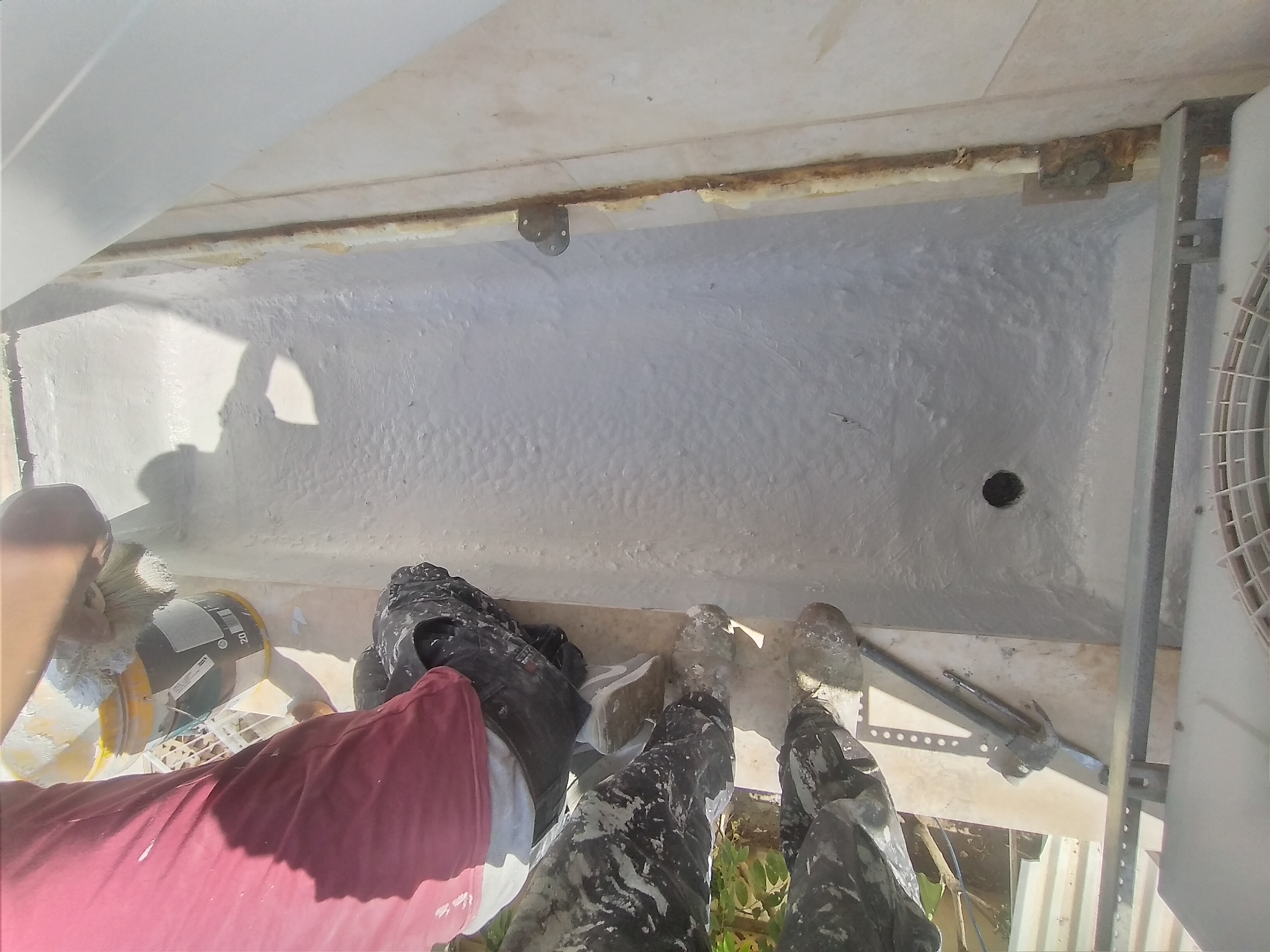 איטום גגות ביריעות זפת קר וחם בולי גג