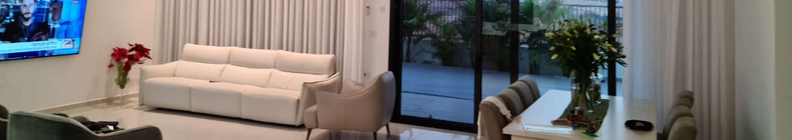 צילום מעבודה של יניב עיצובים בגבס