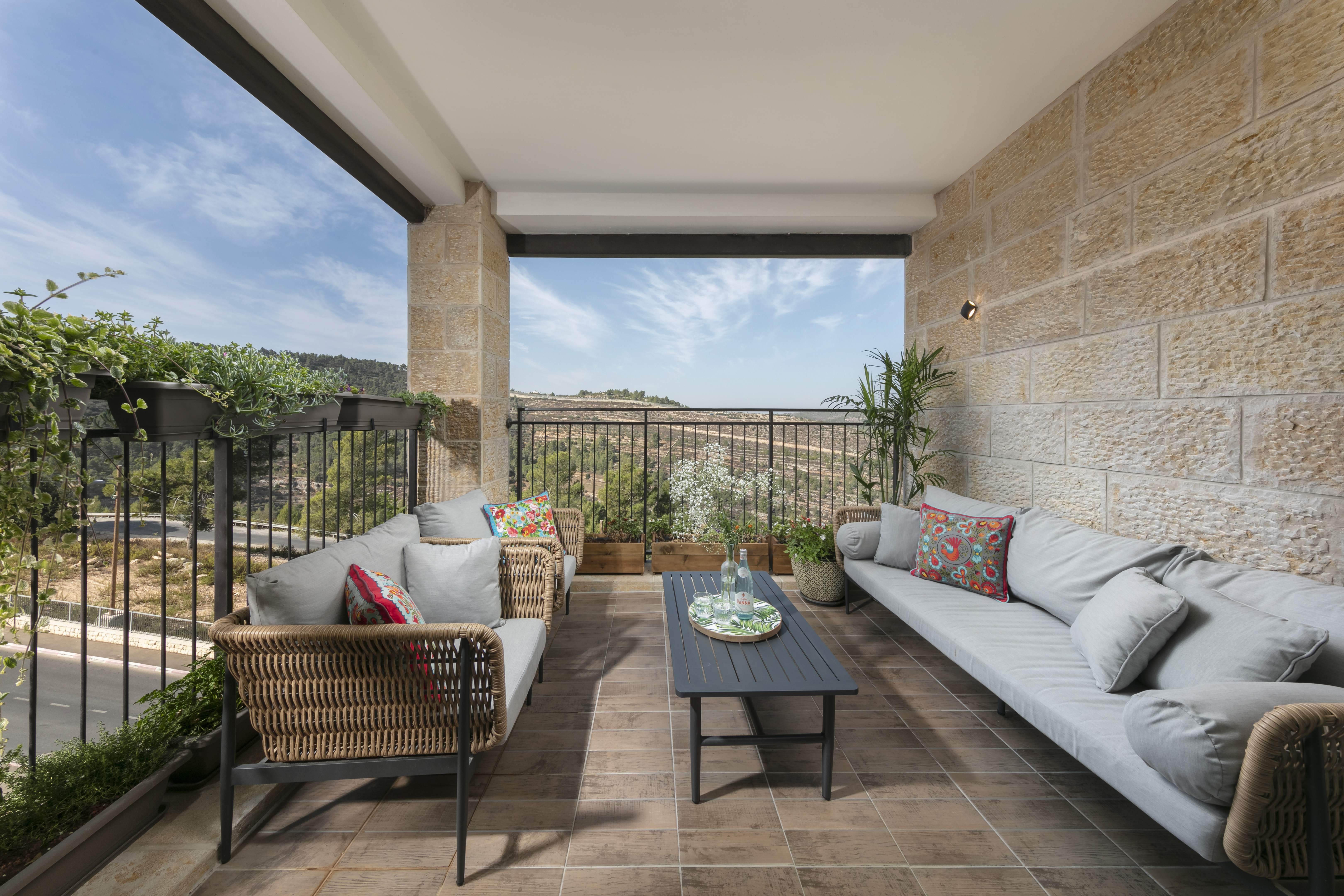 עיצוב פנים והום סטיילינג -דירת קבלן | 100 מ"ר בירושלים