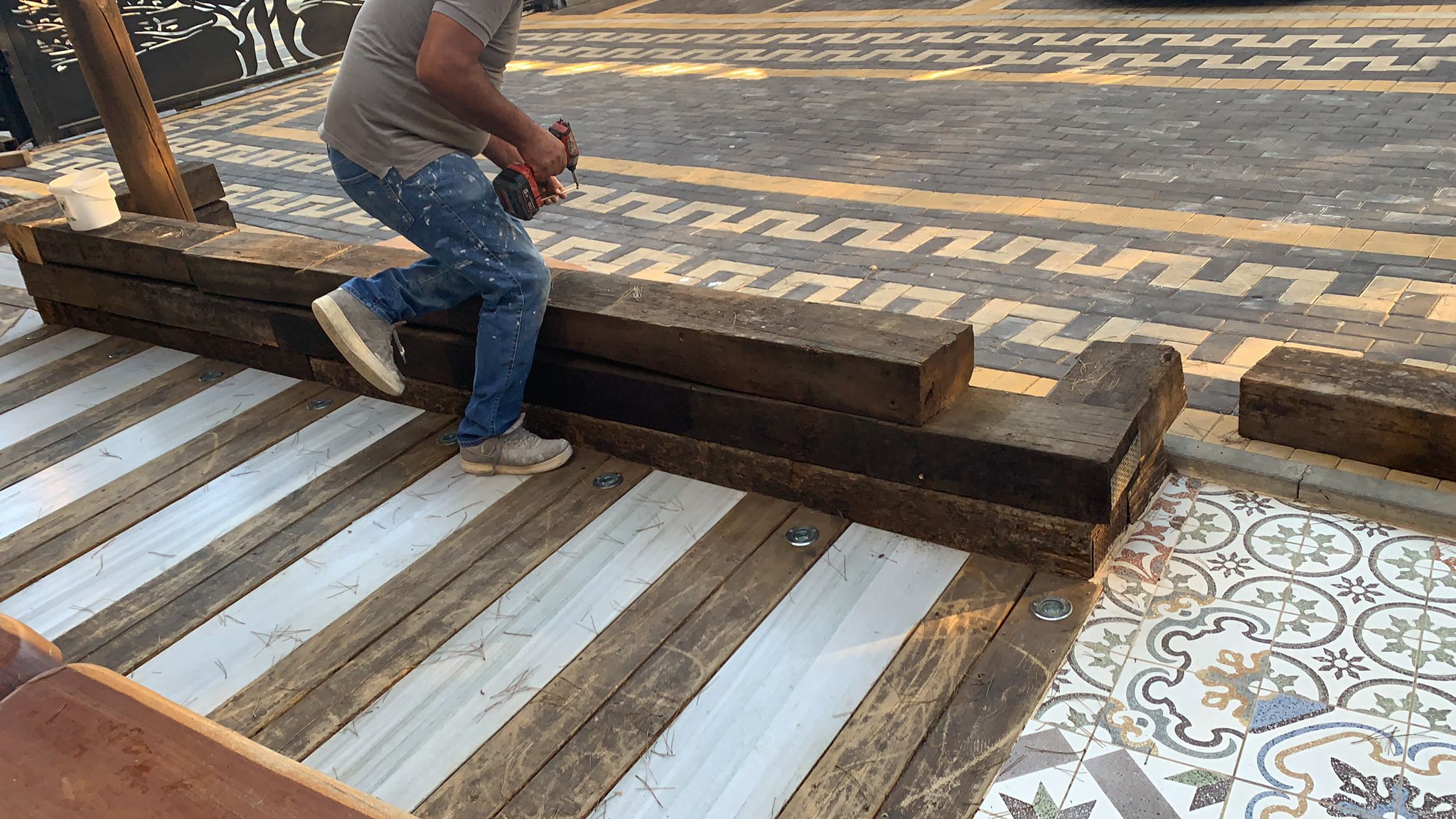 דקים ופרגולות