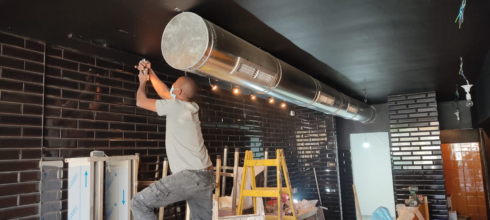 שיפוץ מסעדה