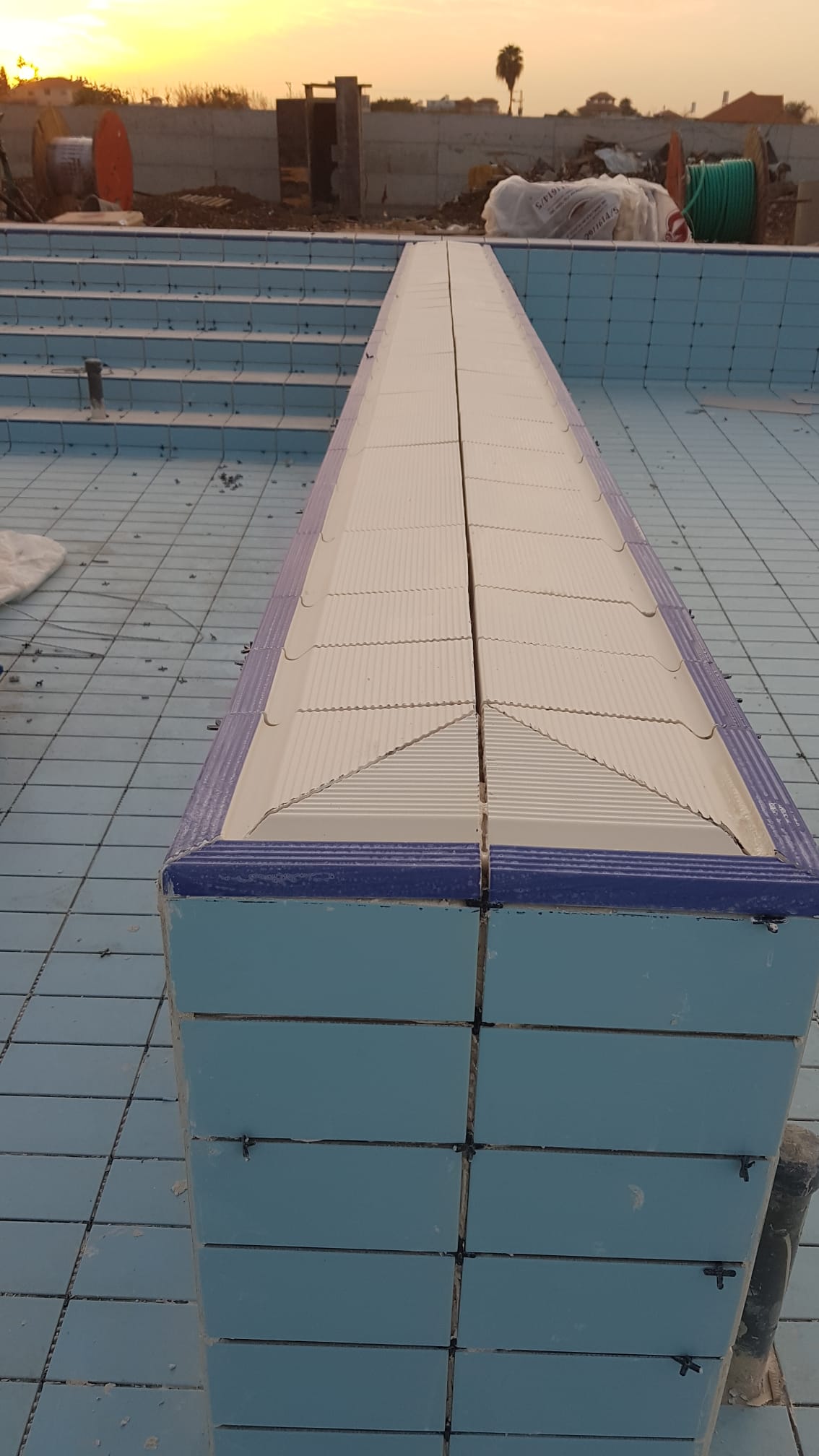 שיפוץ בריכה 600 מטר