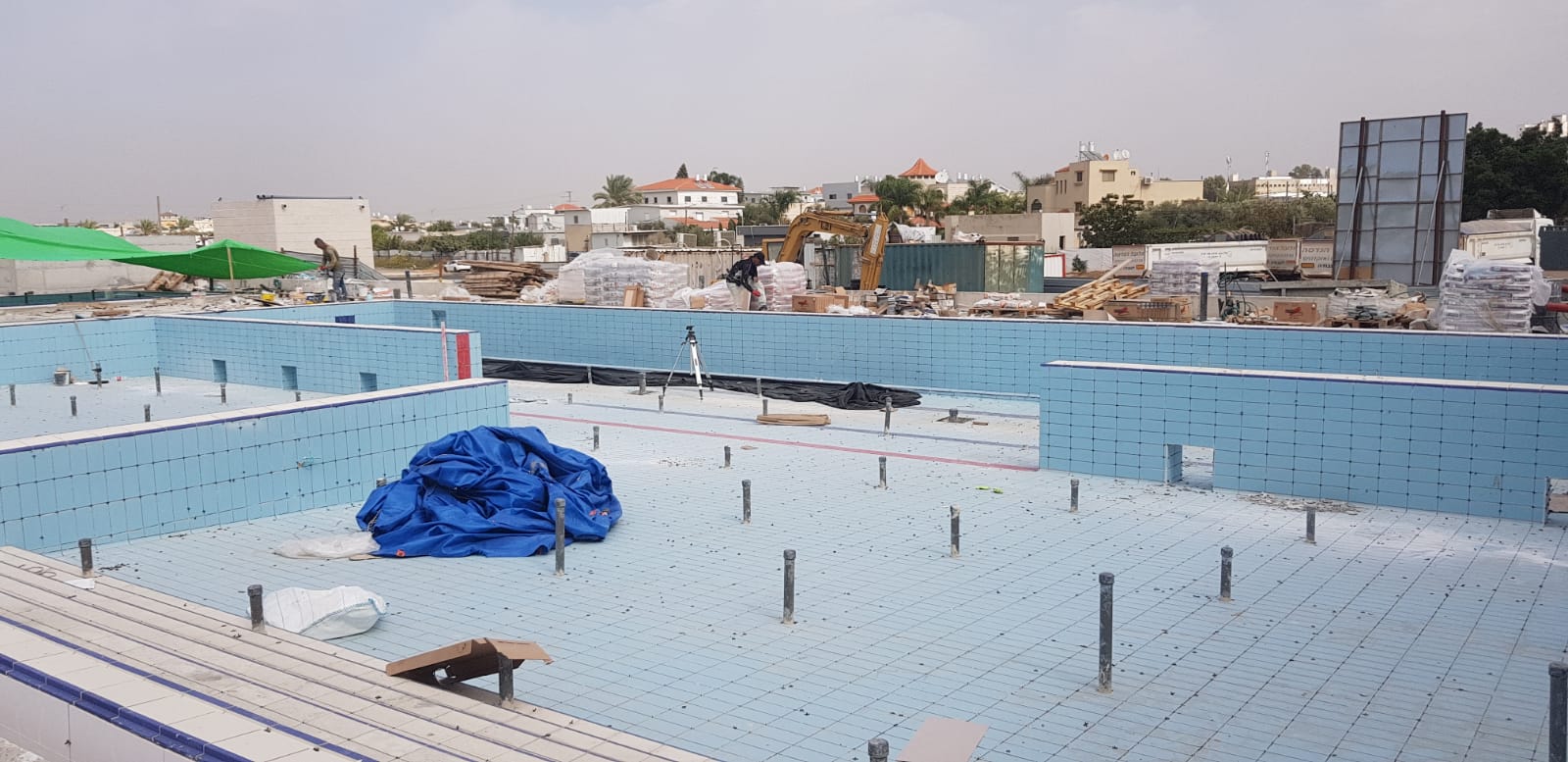 שיפוץ בריכה 600 מטר