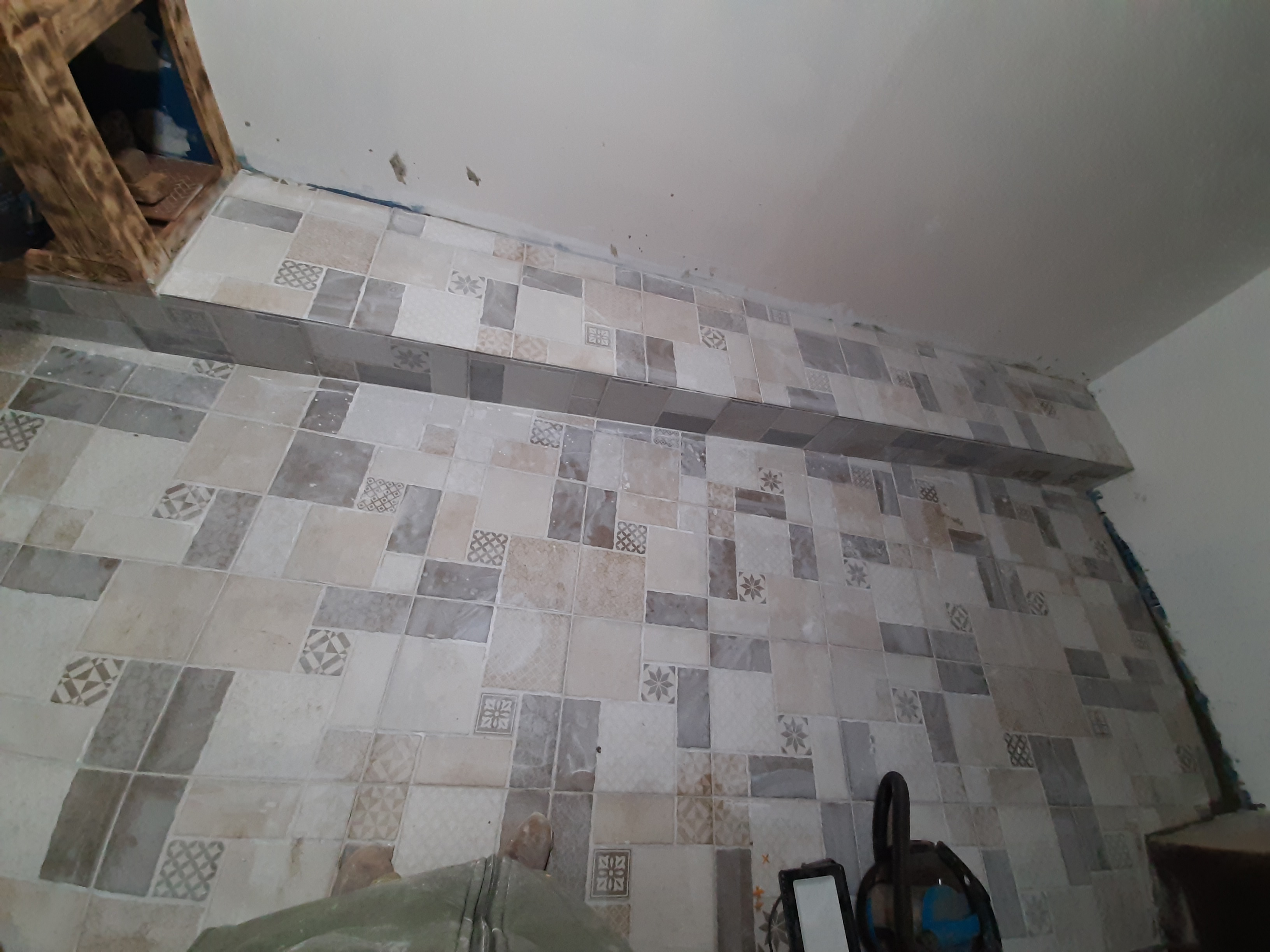 עבודות ריצוף +רובה +פולש