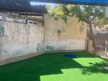 צביעת חצר גן ילדים