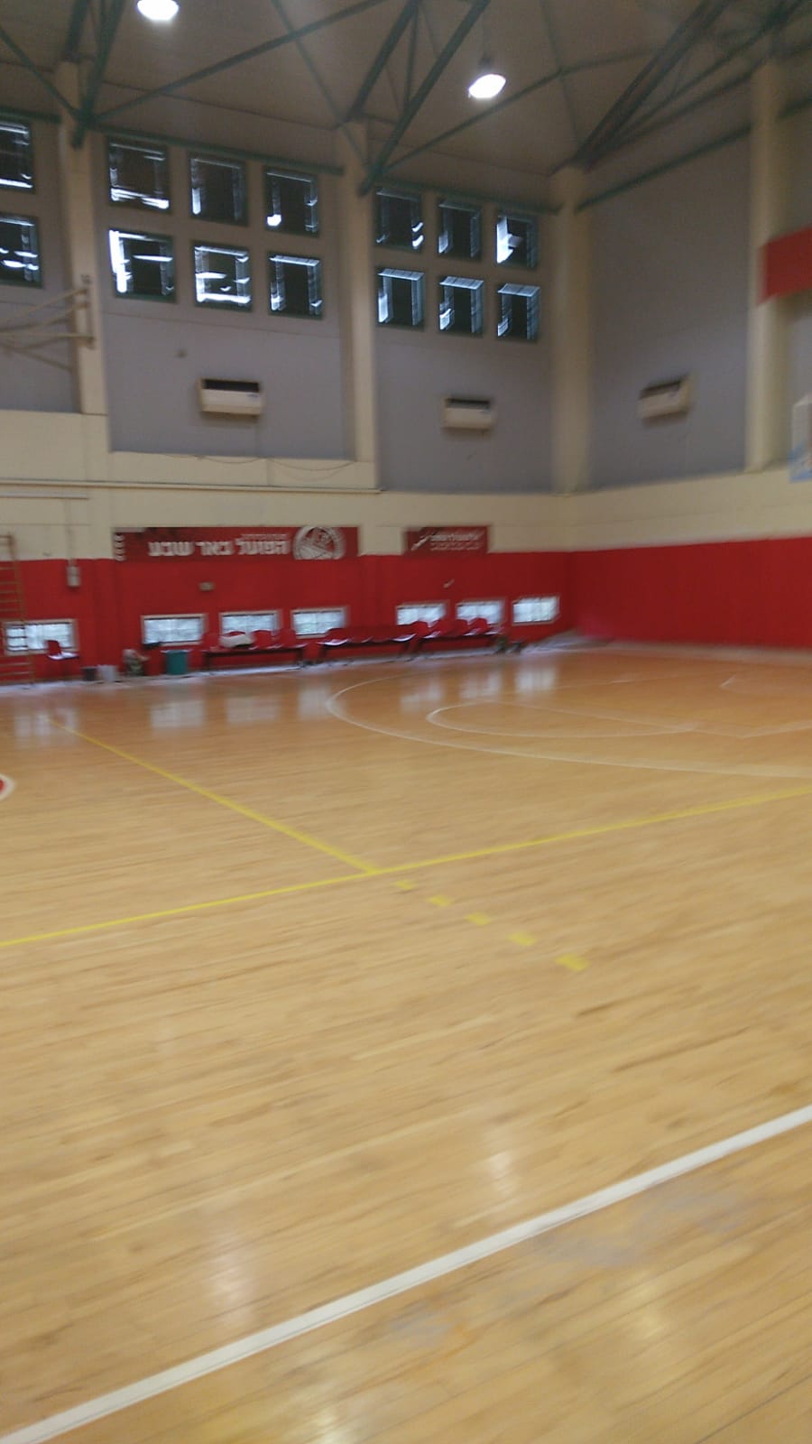 שיפוץ היכל ספורט