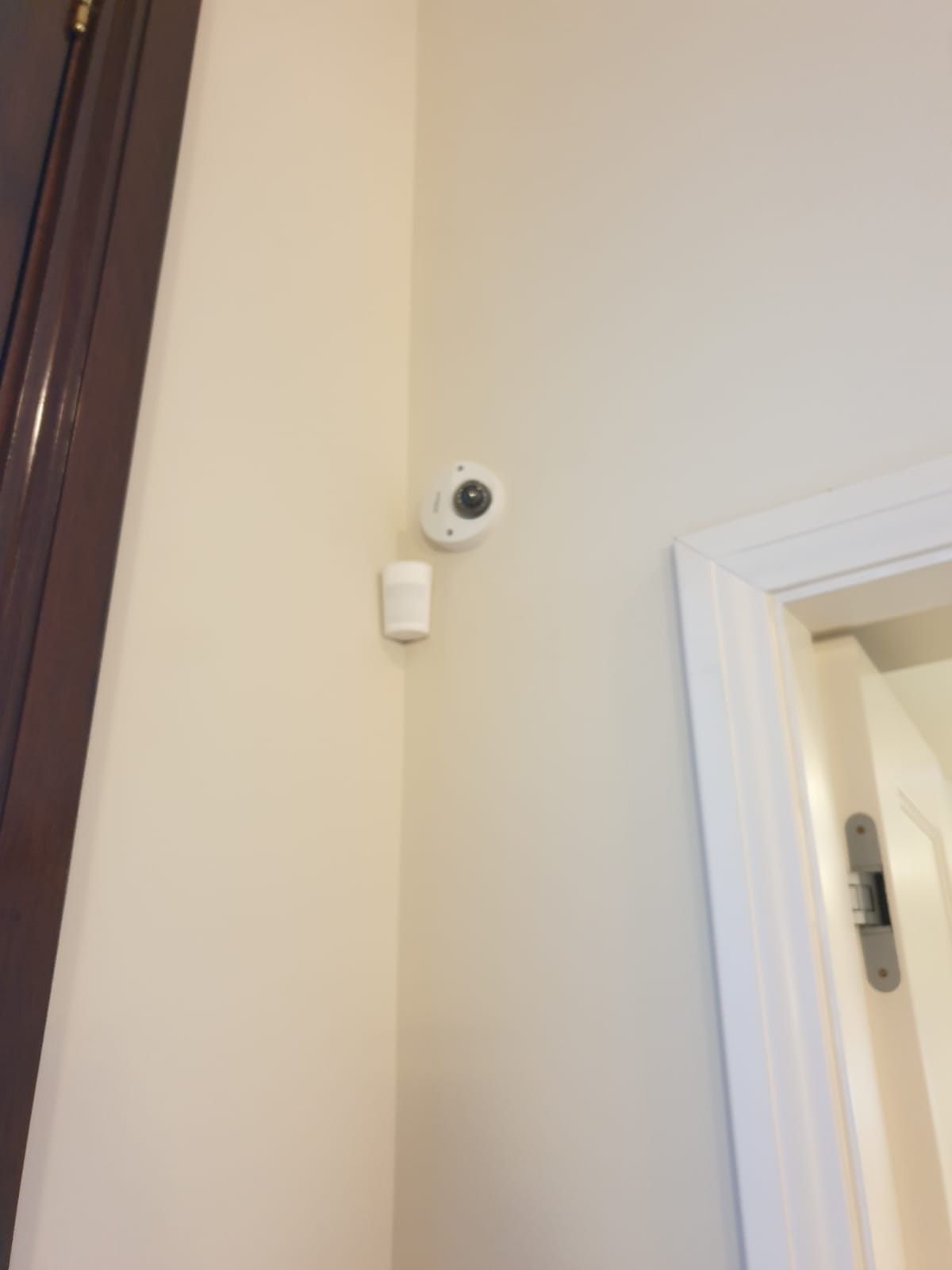 מצלמות אבטחה