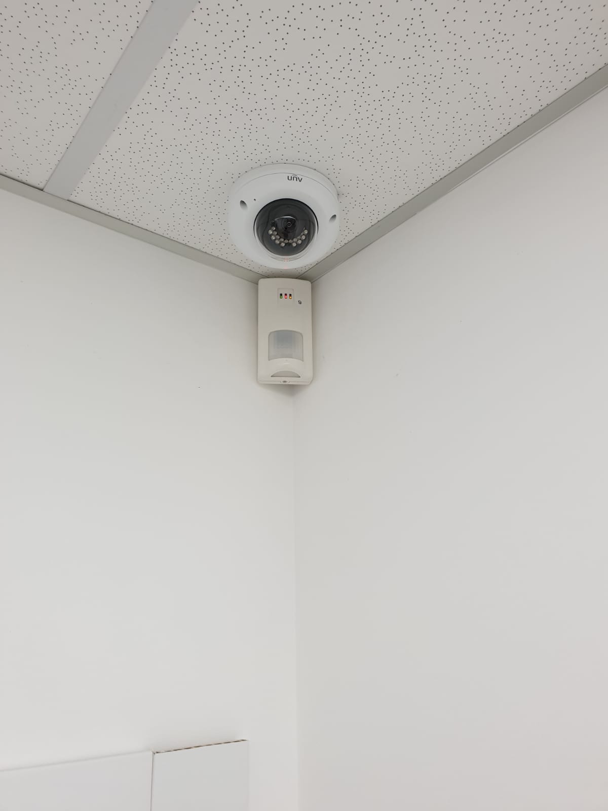 מצלמות אבטחה