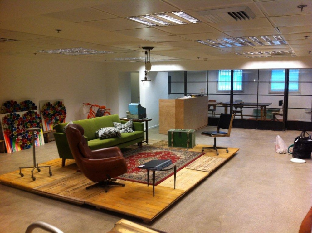 911 אופנה  סטורי Story