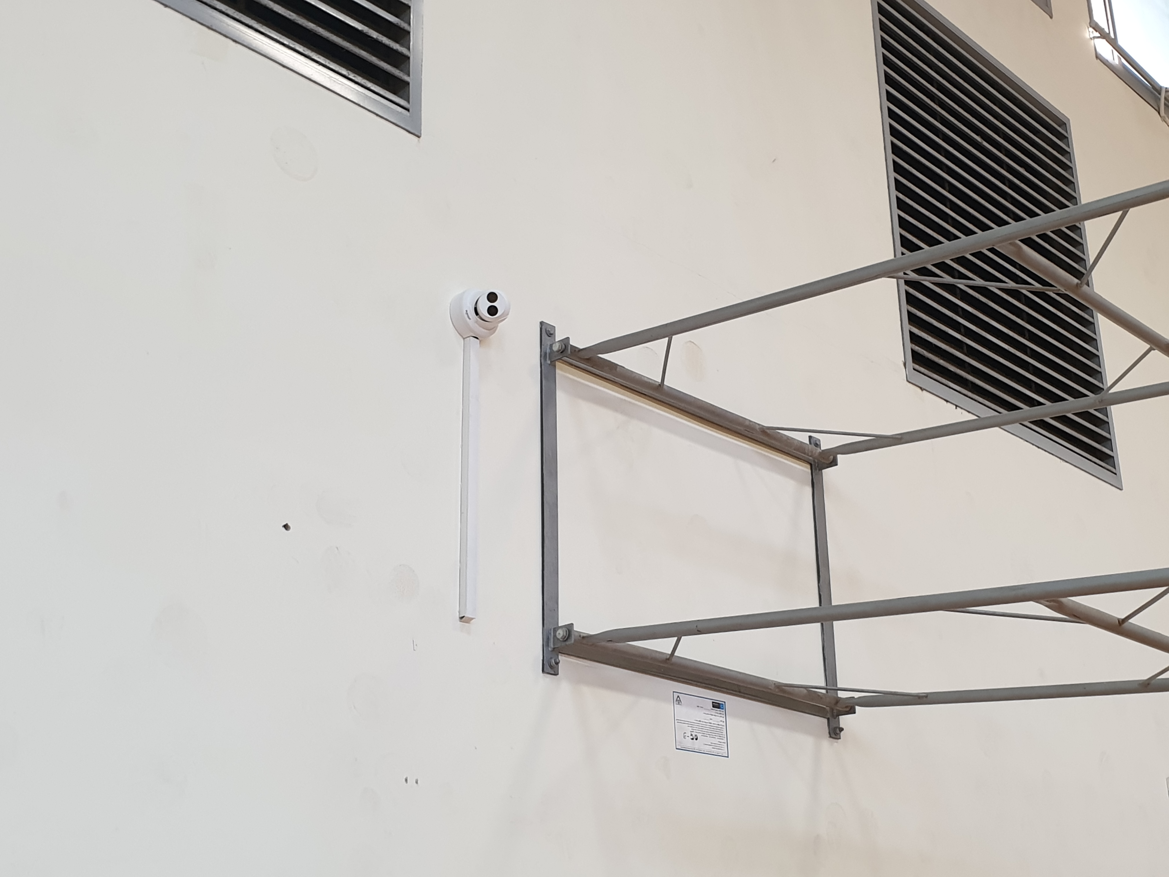 מצלמות אבטחה