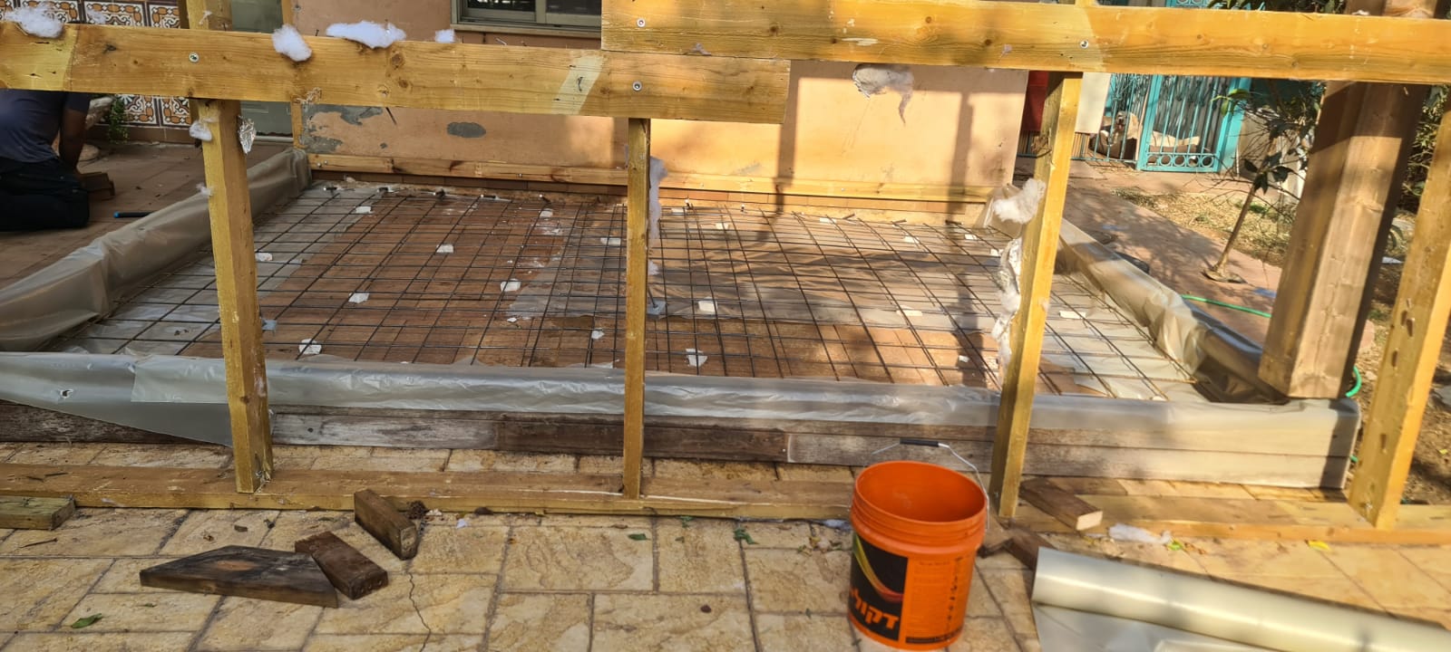 שיפוץ מרפסת