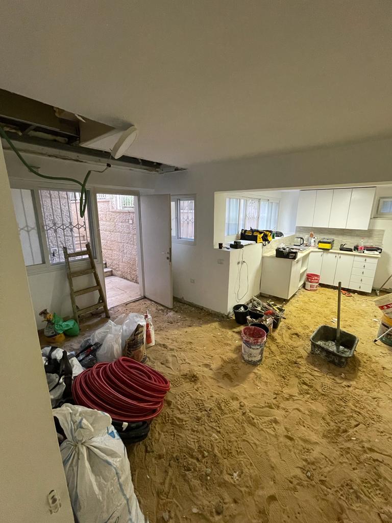 שיפוץ בית וחצר