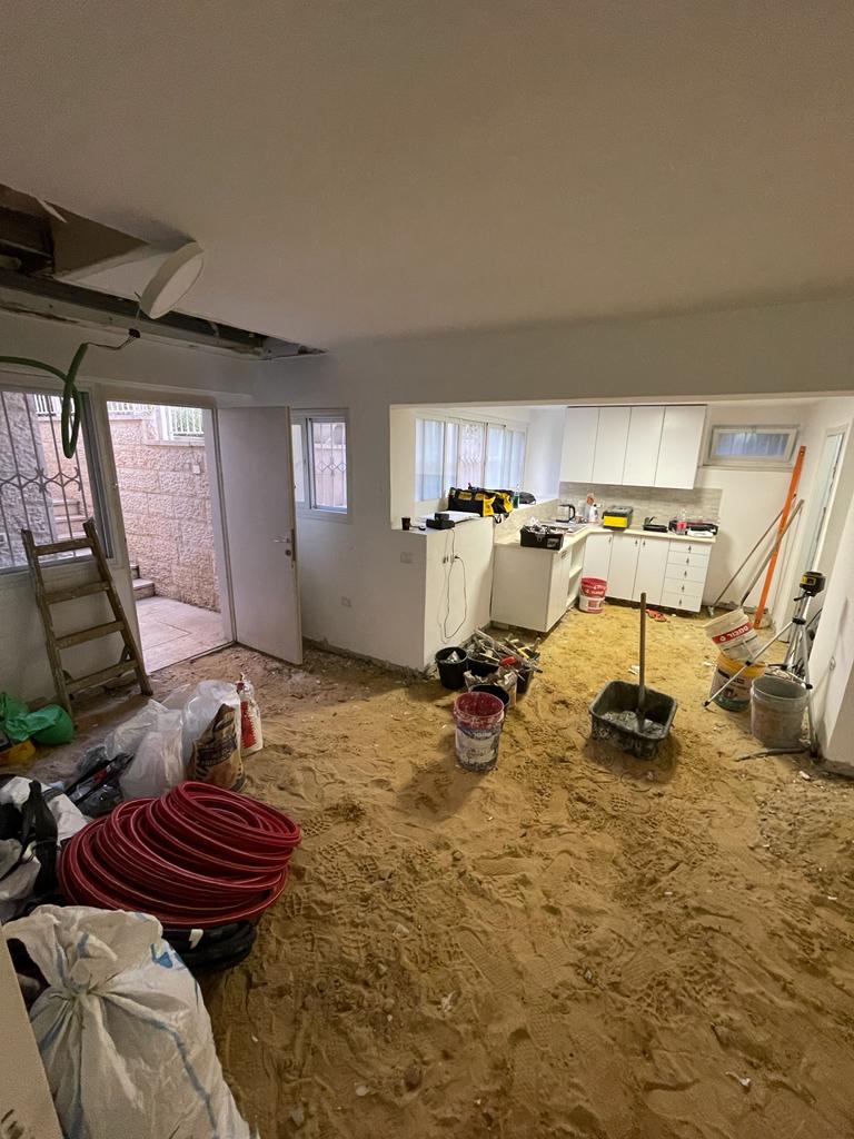 שיפוץ בית וחצר