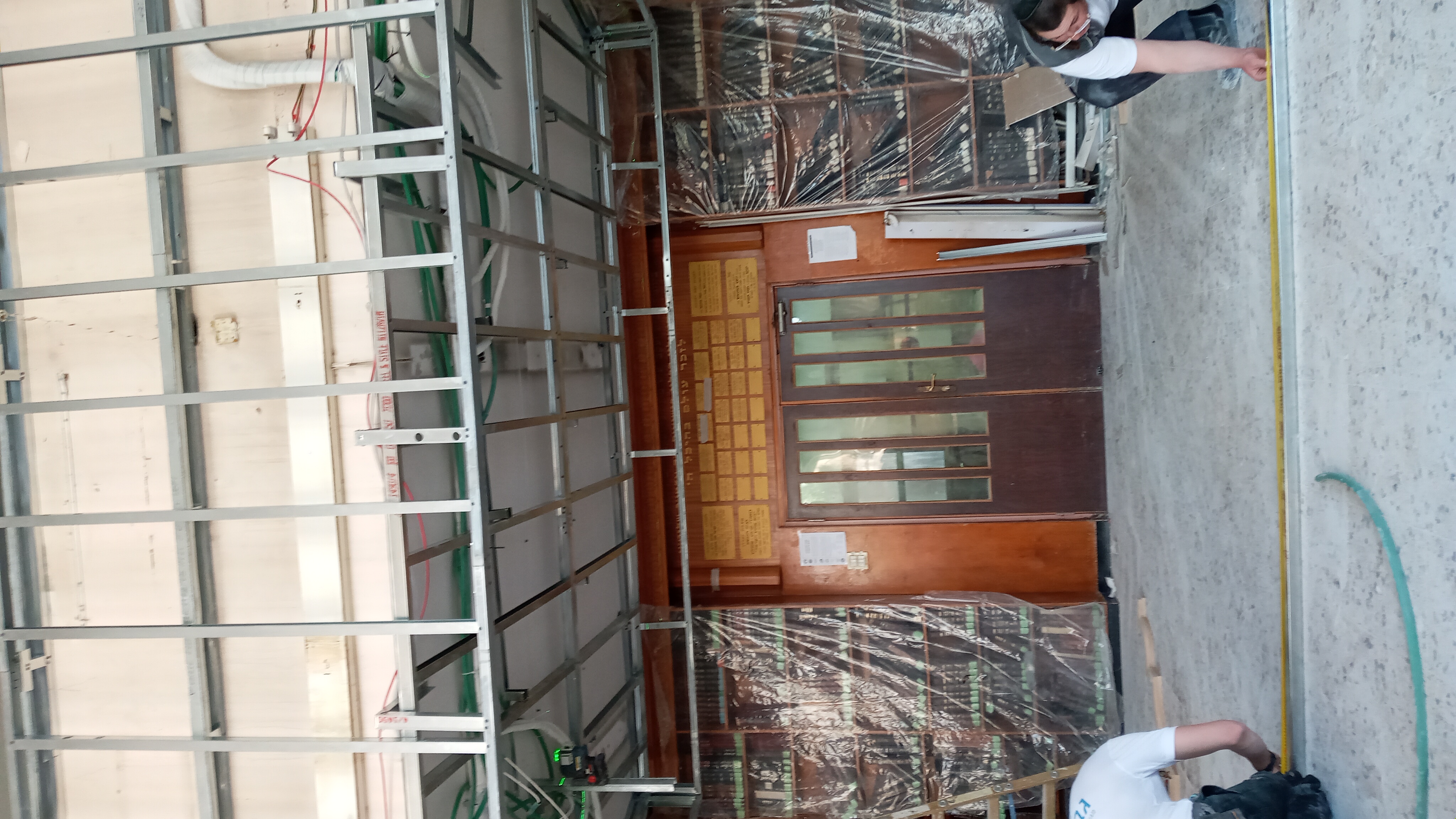 עיצוב תקרה בגס כולל צבע בית כנסת בירושלים